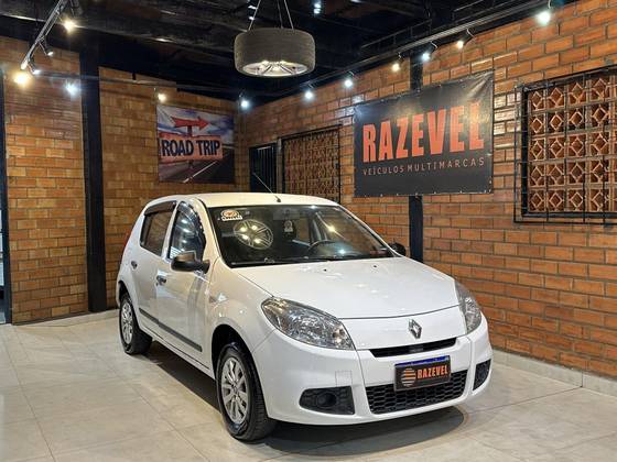 RENAULT SANDERO 1.0 EXPRESSION 16V FLEX 4P MANUAL RENAULT SANDERO 1.0 EXPRESSION 16V FLEX 4P MANUAL